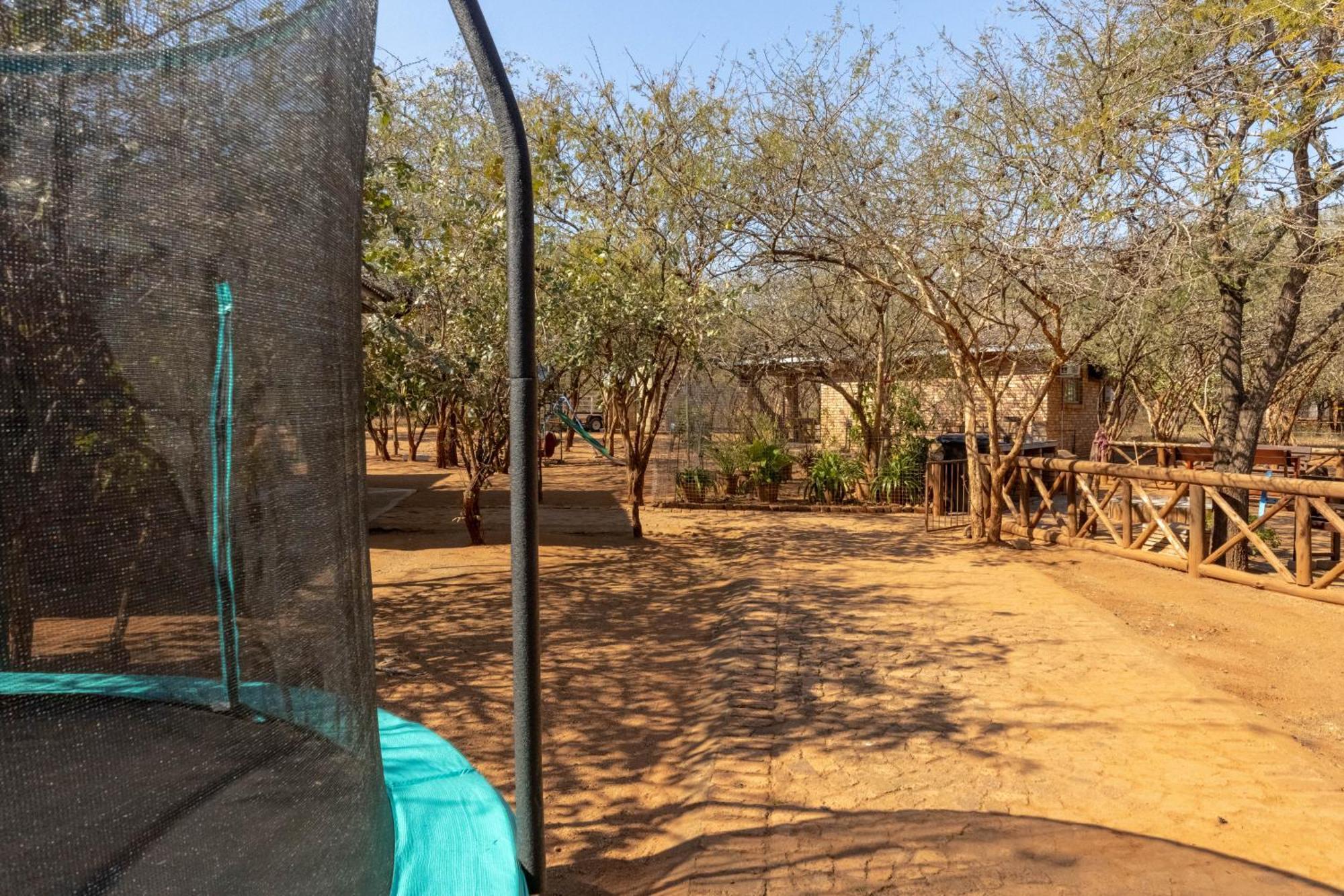 מרלות' פארק 462 Bosbok Chalets מראה חיצוני תמונה